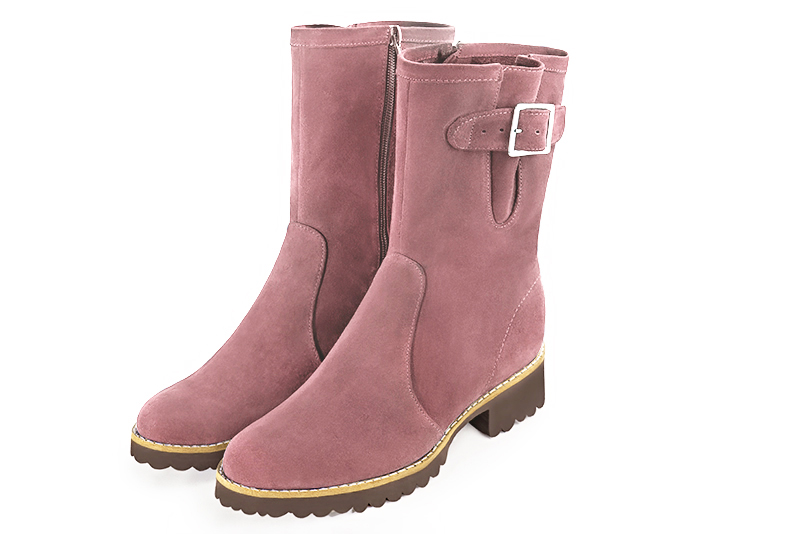 Dusty rose pink women's ankle boots with buckles on the sides. Round toe. Flat rubber soles. Front view - Florence KOOIJMAN